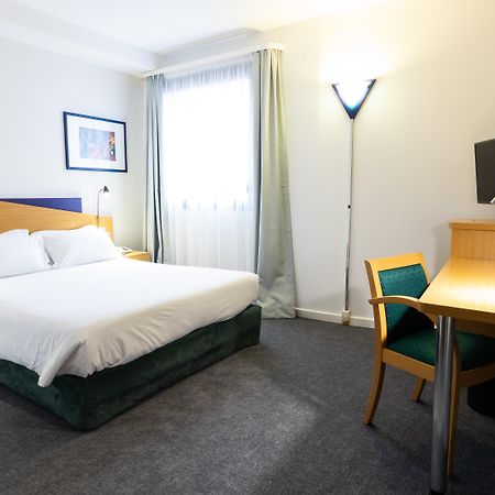 Holiday Inn Express Arras By Ihg Exterior foto
