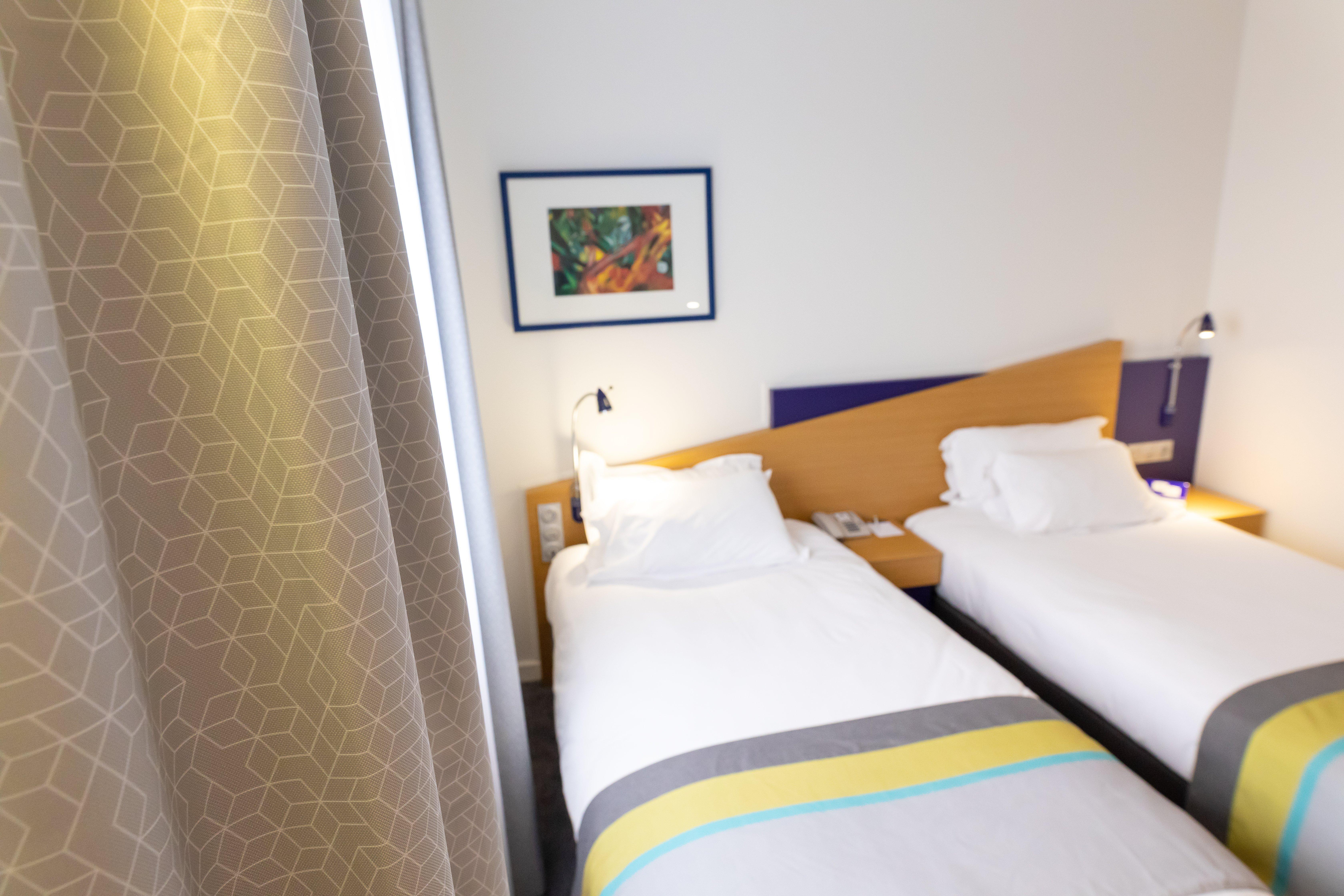 Holiday Inn Express Arras By Ihg Exterior foto
